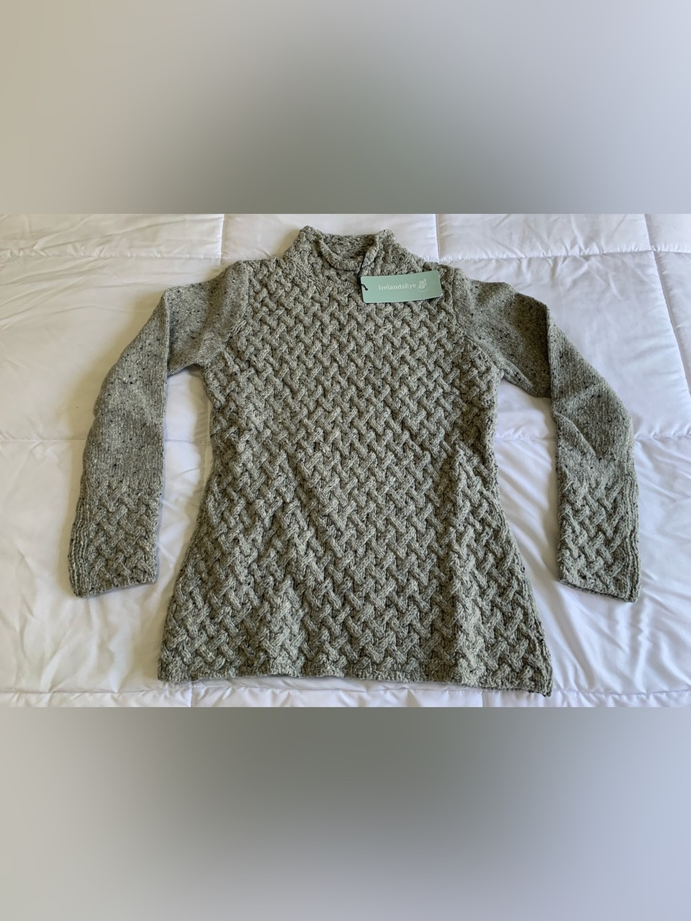 New with tags Irelands Eye cashmere wool sweater womens size L